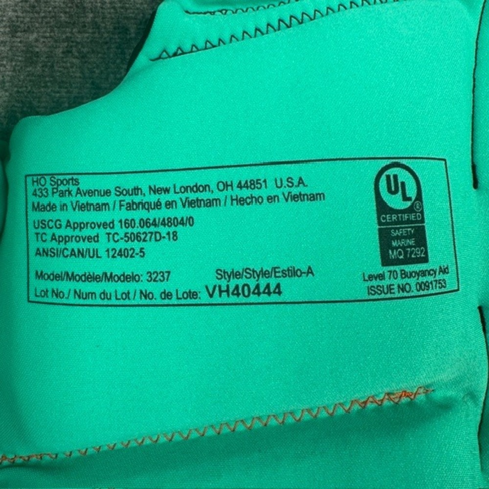 Hyperlite Youth Life Vest USCG Approved Multi-Color Biolite Jacket 55-88lb 3237 - Picture 4 of 7